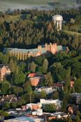 An aerial view of University of 爱达荷州's Moscow campus.